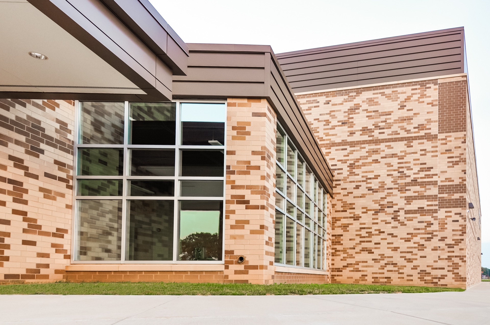 2 ½” Face Aluminum Curtain Wall Framing Systems Cross Aluminum