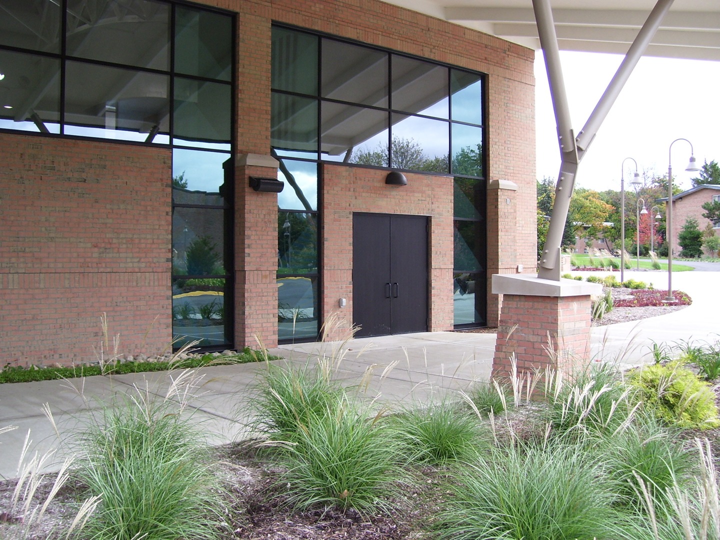 FL400 Flush Aluminum Commercial Doors Cross Aluminum